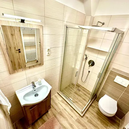 Unio Vendeghaz 2 Penzion 4*