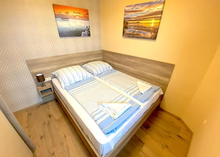 בית הארחה Unio Vendeghaz 2 שיופוק