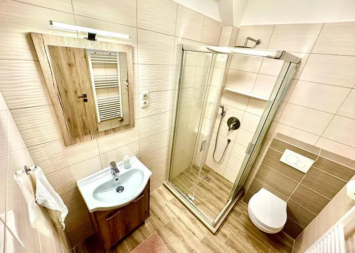 Unio Vendeghaz 2 בית הארחה 4*