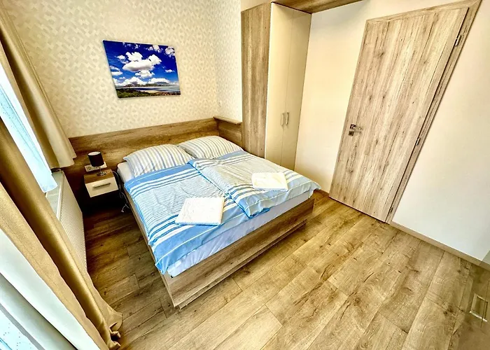 Unio Vendeghaz 2 בית הארחה 4*